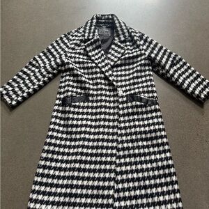 Guess Black and White Houndstooth Trench Coat